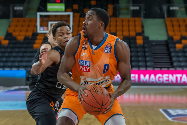 通过背身顶 通过背身顶